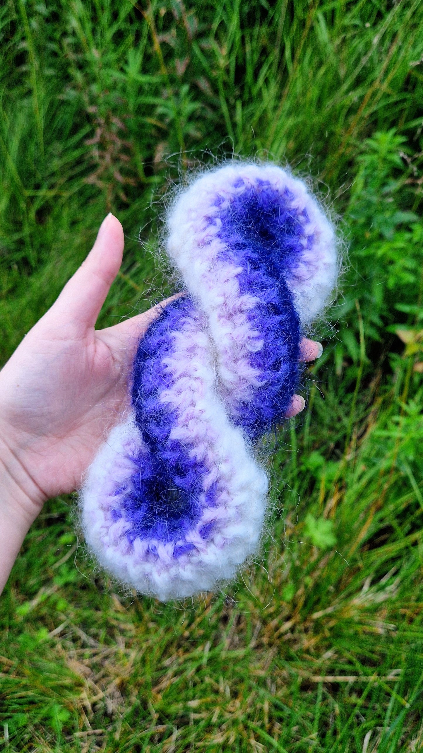 Double Infinity Sculpture/ Fidget Toy / Windspinner Written Crochet Pattern w/Diagram